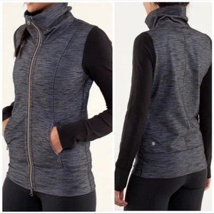 Lululemon Zip up Jacket Daily Yoga Full Zip High Neck Size 10
